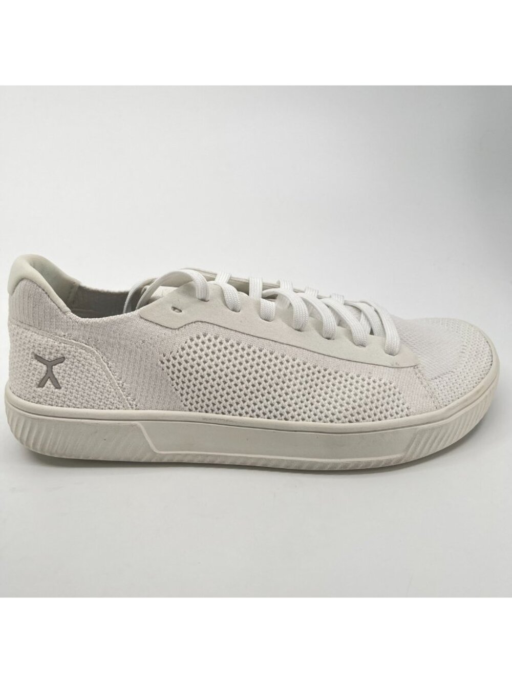Flux Footwear Adapt Trainer White Mens Size 9.5 Womens Size 11 Athletic Shoes